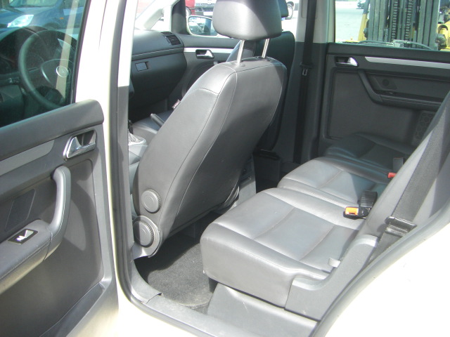 VOLKSWAGEN TOURAN 1.9 TDI 105CV DSG 7 PLAZAS