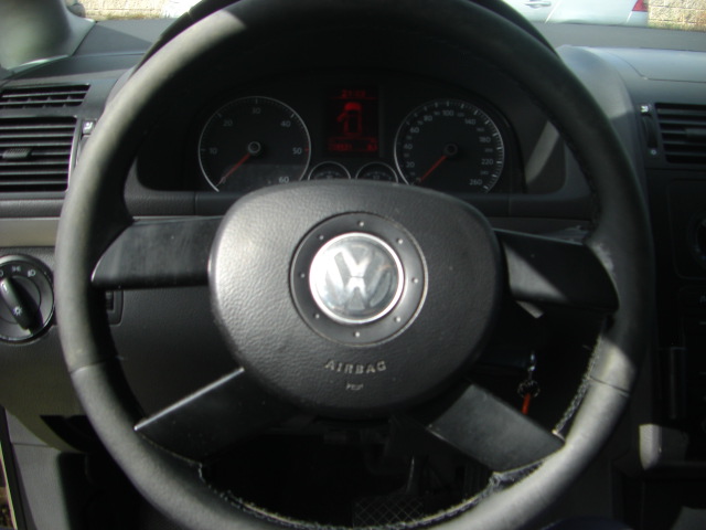 VOLKSWAGEN TOURAN 1.9 TDI 105CV DSG 7 PLAZAS