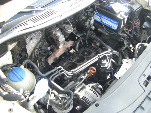 VOLKSWAGEN TOURAN 1.9 TDI 105CV DSG 7 PLAZAS