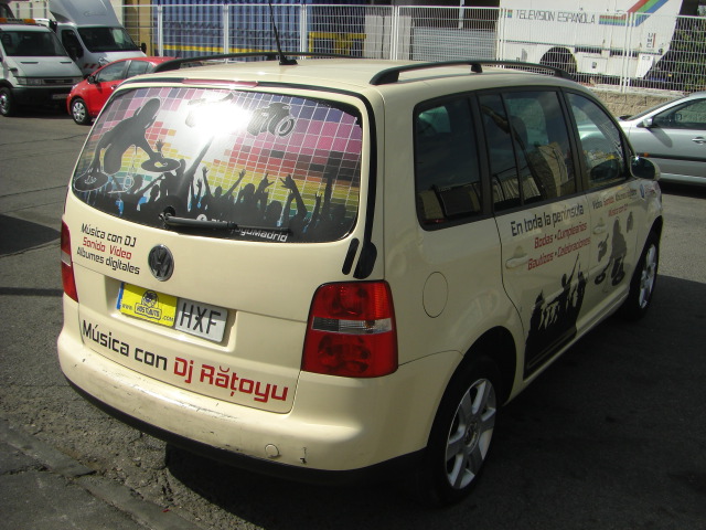 VOLKSWAGEN TOURAN 1.9 TDI 105CV DSG 7 PLAZAS