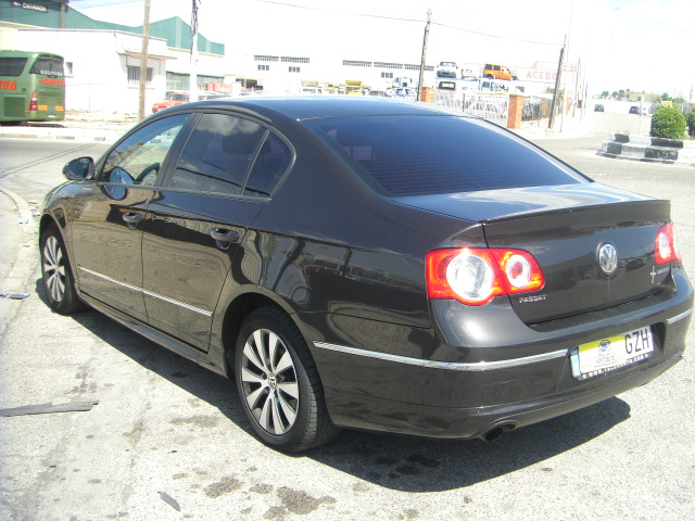 VOLKSWAGEN PASSAT 1.6 TDI 105CV BLUEMOTION