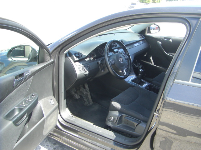 VOLKSWAGEN PASSAT 1.6 TDI 105CV BLUEMOTION