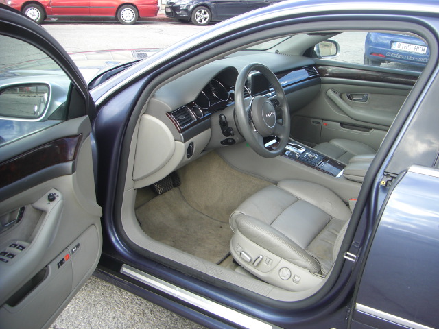 AUDI A-8 4.2 GASOLINA QUATTRO 335CV AUTOMATICO