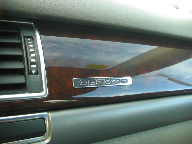 AUDI A-8 4.2 GASOLINA QUATTRO 335CV AUTOMATICO