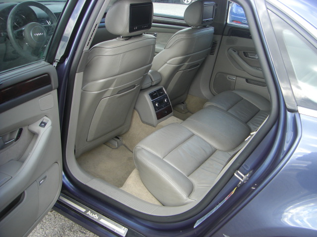 AUDI A-8 4.2 GASOLINA QUATTRO 335CV AUTOMATICO