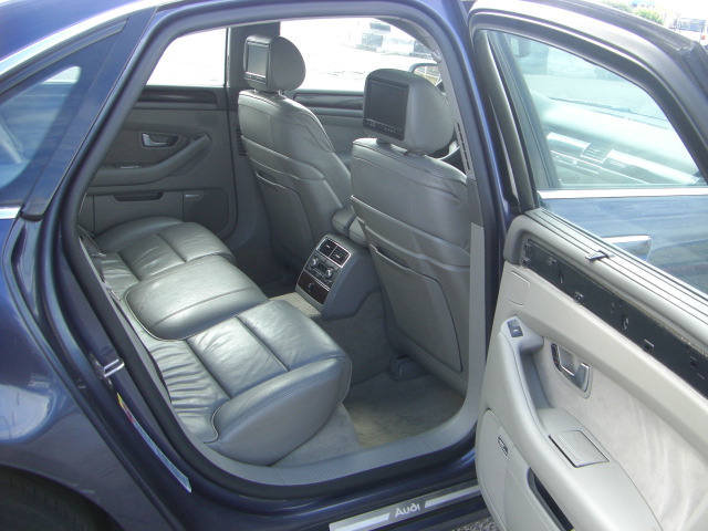 AUDI A-8 4.2 GASOLINA QUATTRO 335CV AUTOMATICO