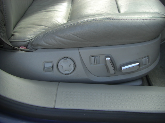 AUDI A-8 4.2 GASOLINA QUATTRO 335CV AUTOMATICO