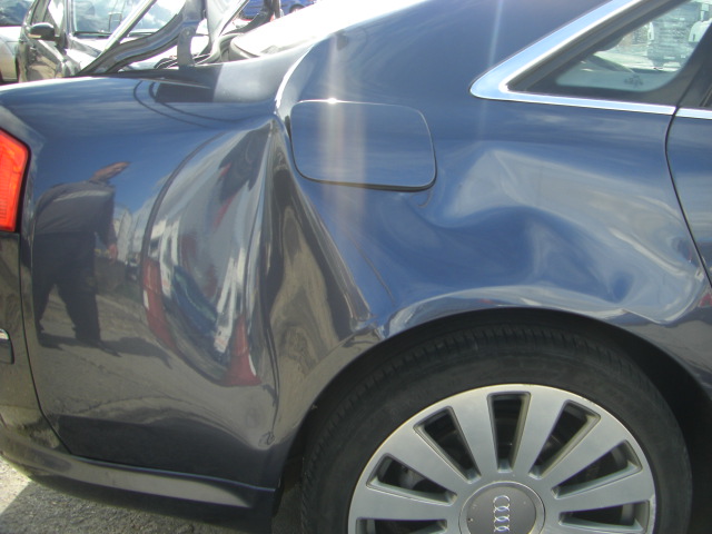 AUDI A-8 4.2 GASOLINA QUATTRO 335CV AUTOMATICO