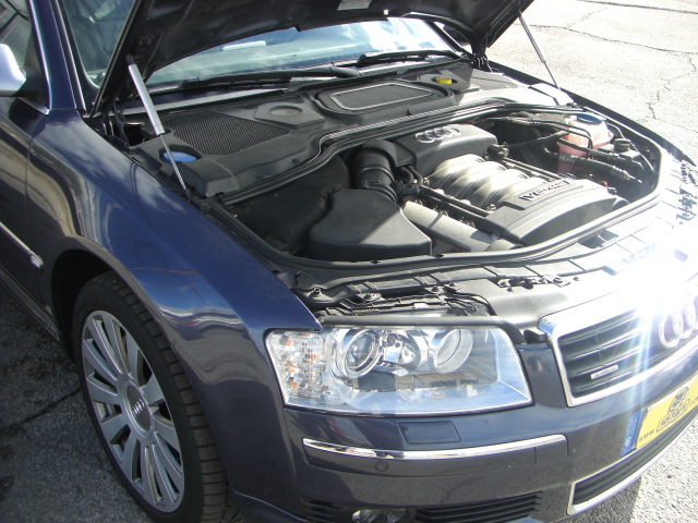 AUDI A-8 4.2 GASOLINA QUATTRO 335CV AUTOMATICO