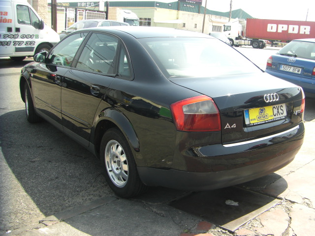 AUDI A-4 1.9 TDI 100CV