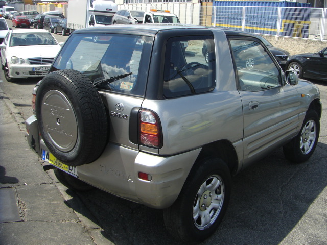 TOYOTA RAV4 2.0 GASOLINA 128CV