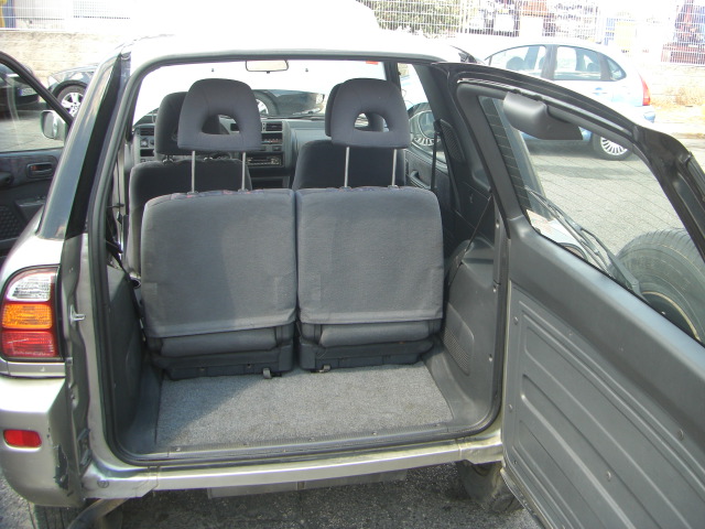 TOYOTA RAV4 2.0 GASOLINA 128CV