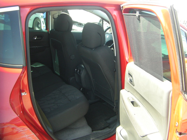 PEUGEOT 3008 1.6 HDI 110CV