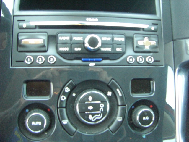 PEUGEOT 3008 1.6 HDI 110CV