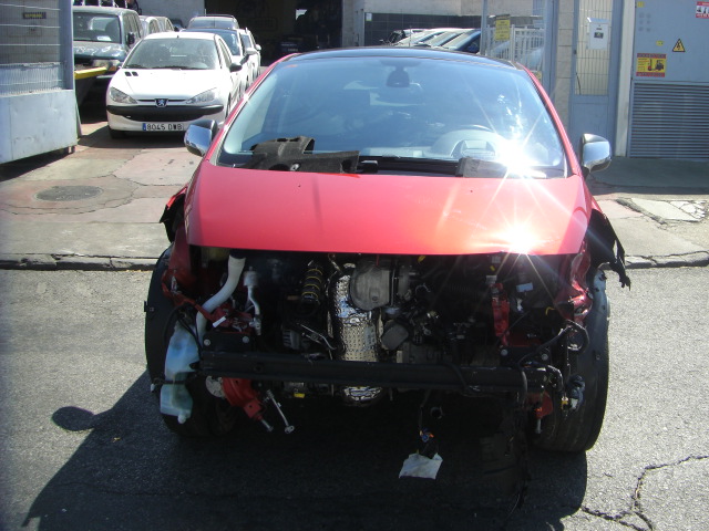 PEUGEOT 3008 1.6 HDI 110CV