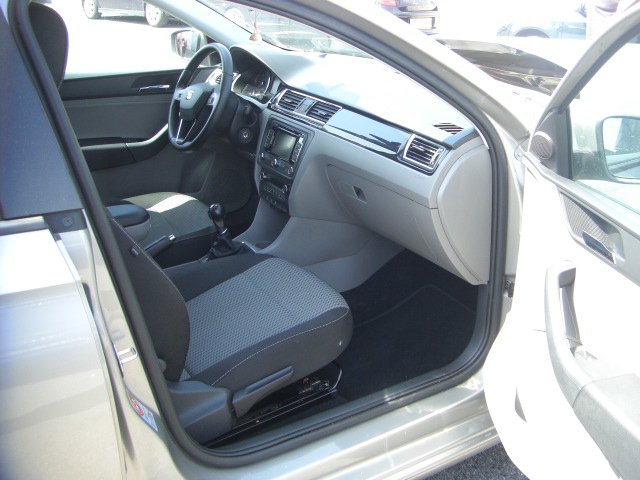 SEAT TOLEDO 1.6 TDI STYLE 105CV