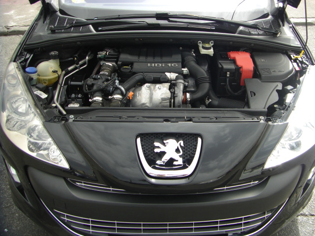 PEUGEOT 308 SW PREMIUN 1.6 HDI 110CV 7 PLAZAS