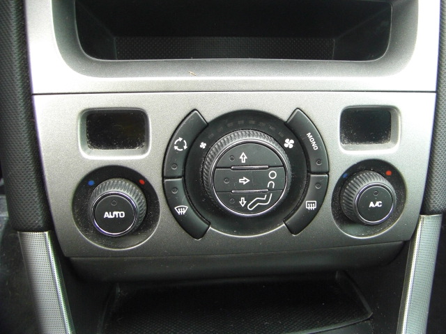 PEUGEOT 308 SW PREMIUN 1.6 HDI 110CV 7 PLAZAS