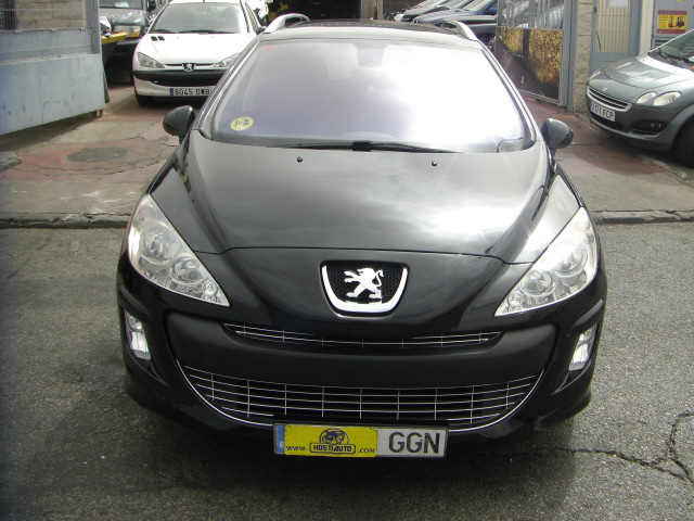 PEUGEOT 308 SW PREMIUN 1.6 HDI 110CV 7 PLAZAS