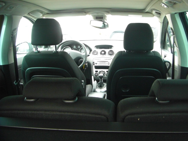 PEUGEOT 308 SW PREMIUN 1.6 HDI 110CV 7 PLAZAS