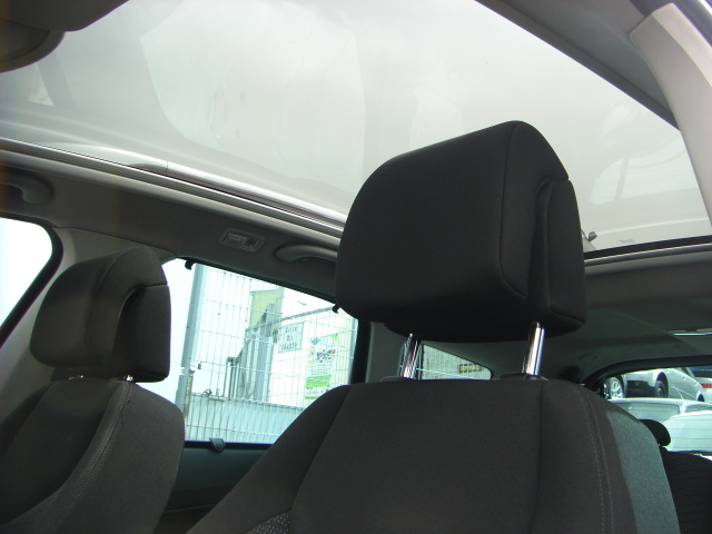 PEUGEOT 308 SW PREMIUN 1.6 HDI 110CV 7 PLAZAS