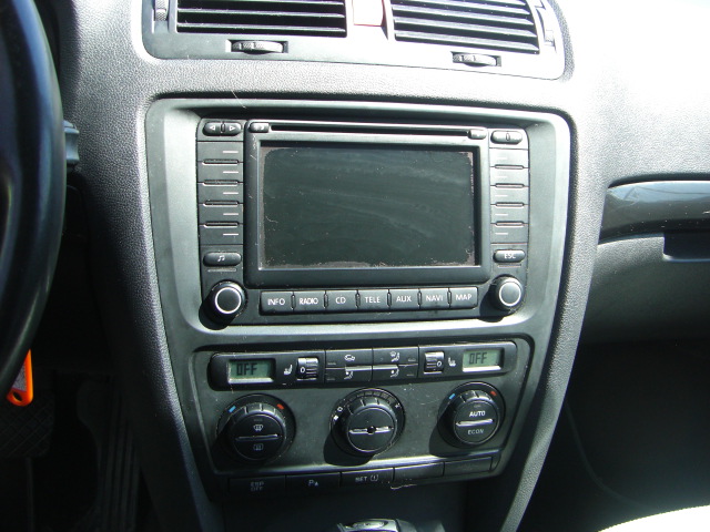 SKODA OCTAVIA DSG 2.0 TDI 140CV 