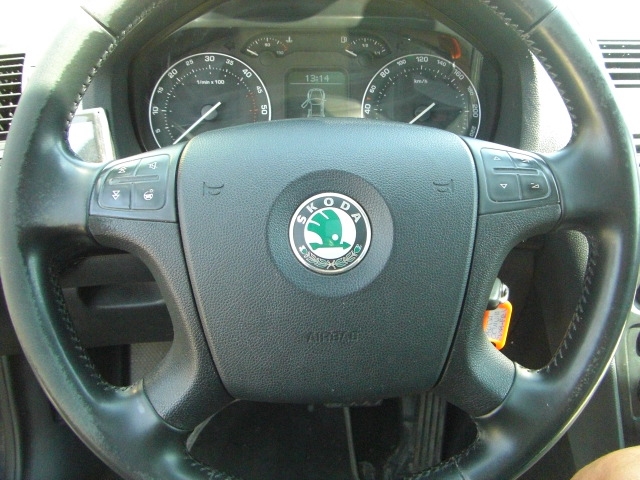 SKODA OCTAVIA DSG 2.0 TDI 140CV 