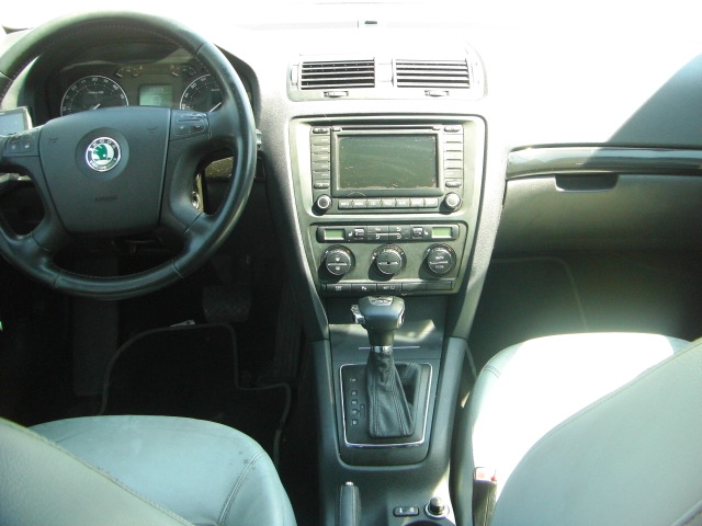 SKODA OCTAVIA DSG 2.0 TDI 140CV 