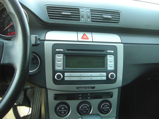 VOLKSWAGEN PASSAR VARIANT 2.0 TDI 140CV DSG