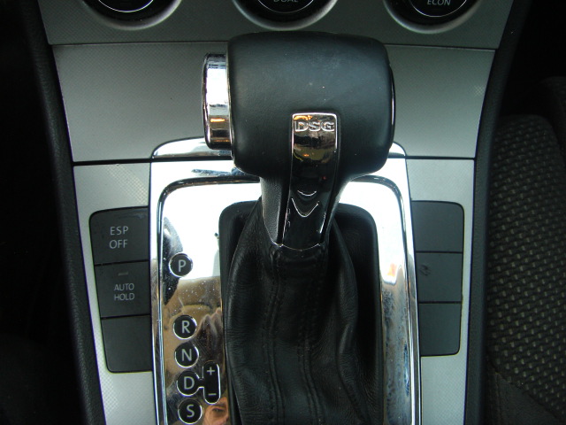 VOLKSWAGEN PASSAR VARIANT 2.0 TDI 140CV DSG