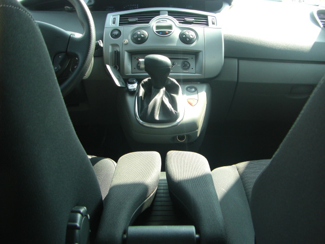 RENAULT GRAND SCENIC 1.9 DCI 130CV 7 PLAZAS AUTOMATICA