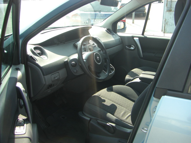 RENAULT GRAND SCENIC 1.9 DCI 130CV 7 PLAZAS AUTOMATICA