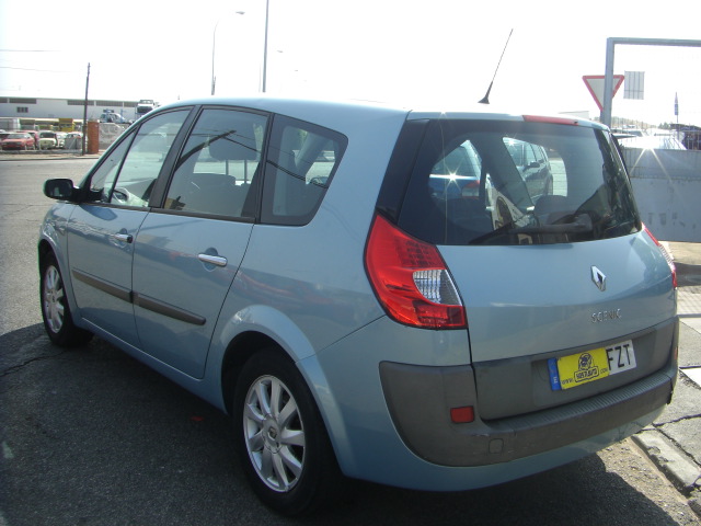 RENAULT GRAND SCENIC 1.9 DCI 130CV 7 PLAZAS AUTOMATICA