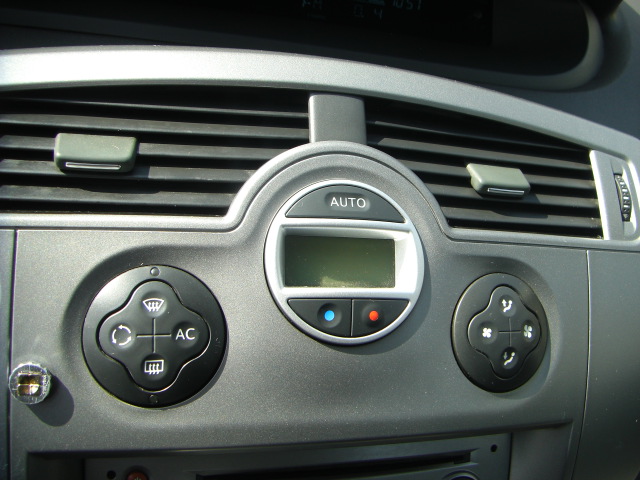 RENAULT GRAND SCENIC 1.9 DCI 130CV 7 PLAZAS AUTOMATICA