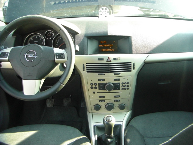 OPEL ASTRA GTC 1.7 CDTI 100CV