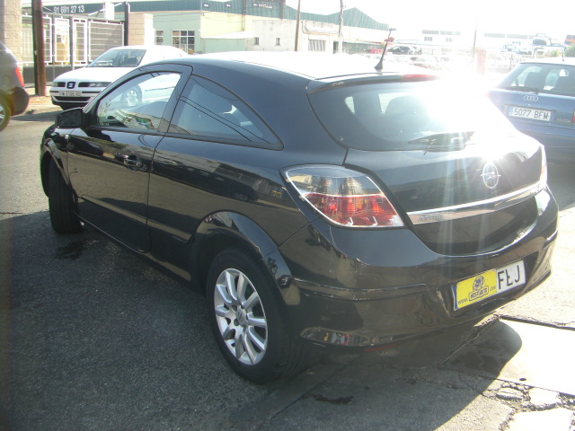 OPEL ASTRA GTC 1.7 CDTI 100CV