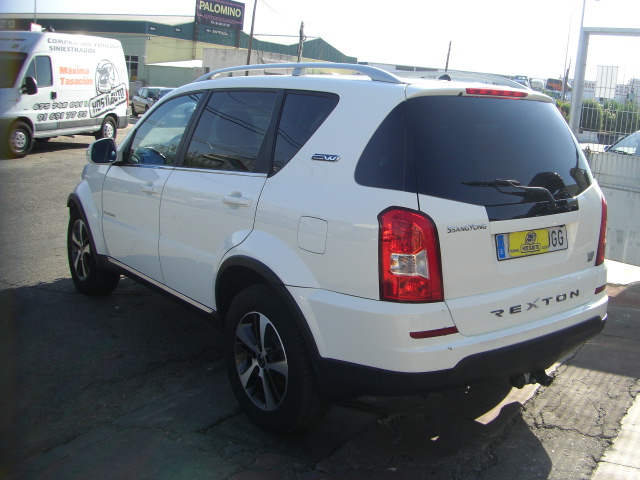 SSANGYOUNG REXTON 2.0 E-XDI 155CV RX200 7PLAZAS