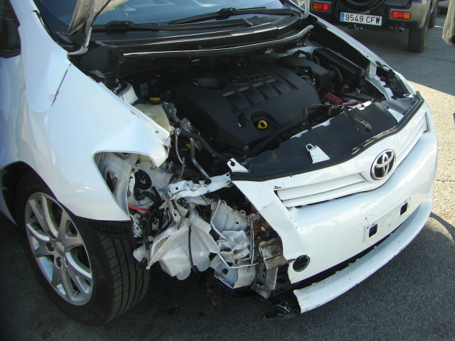 TOYOTA AURIS 1.6 GASOLINA 132CV