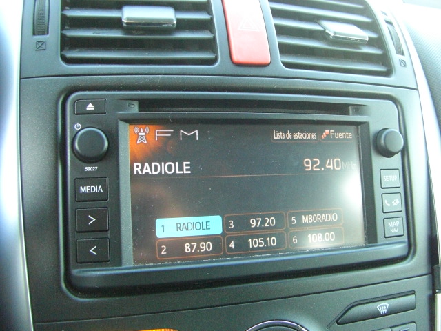 TOYOTA AURIS 1.6 GASOLINA 132CV