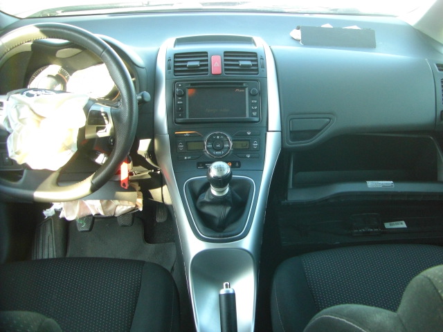 TOYOTA AURIS 1.6 GASOLINA 132CV