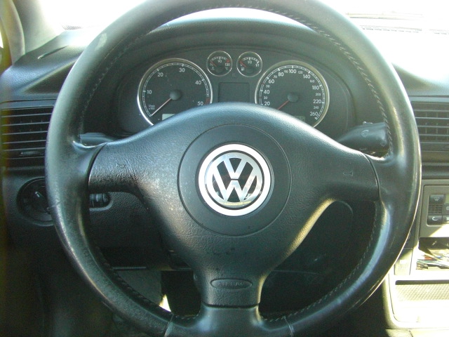 VOLKSWAGEN PASSAT 1.9 TDI 130CV
