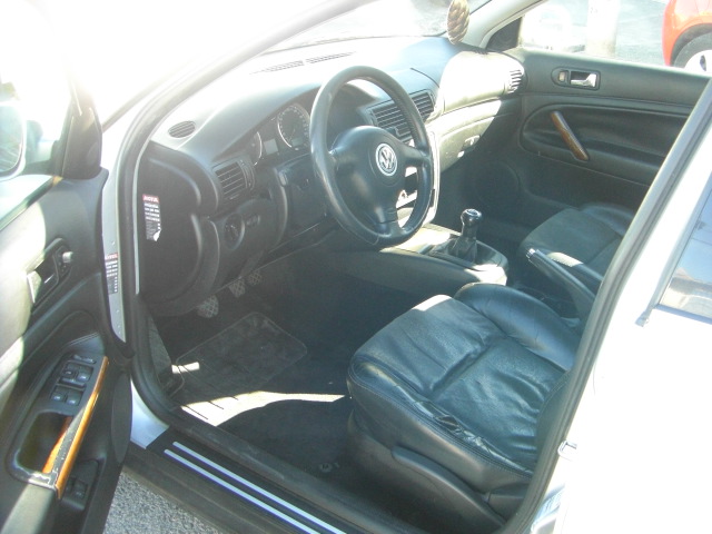 VOLKSWAGEN PASSAT 1.9 TDI 130CV