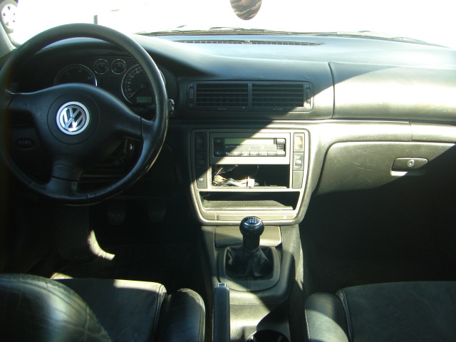 VOLKSWAGEN PASSAT 1.9 TDI 130CV