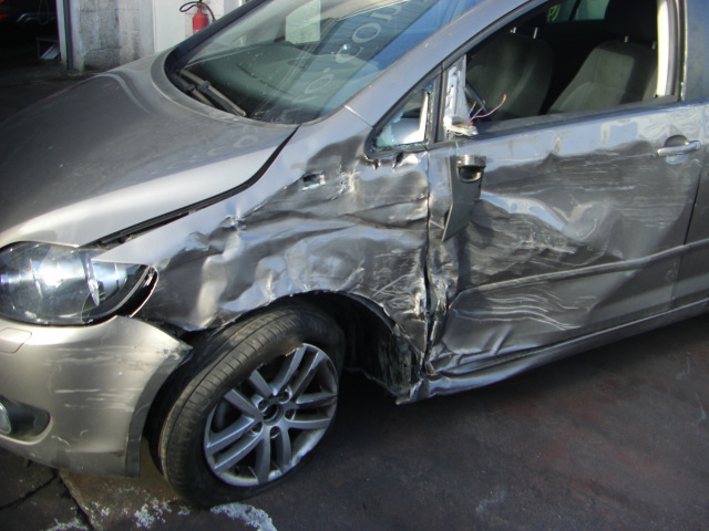 VOLKSWAGEN GOLF PLUS 1.6 TDI 105CV