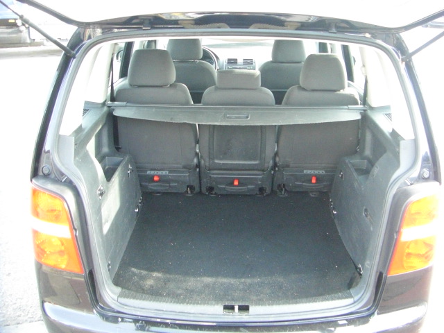 VOLKSWAGEN TOURAN 2.0 TDI 140CV