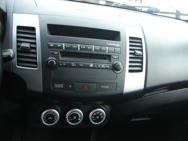 MITSUBISHI OUTLANDER 2.0 DID 140CV 4X4 7 PLAZAS