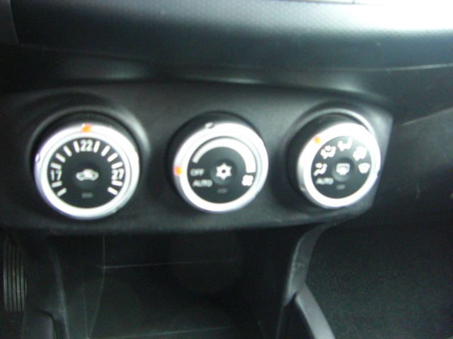 MITSUBISHI OUTLANDER 2.0 DID 140CV 4X4 7 PLAZAS