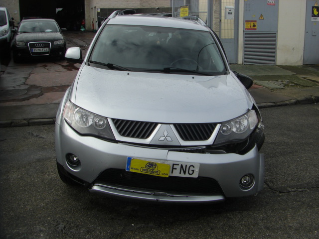 MITSUBISHI OUTLANDER 2.0 DID 140CV 4X4 7 PLAZAS