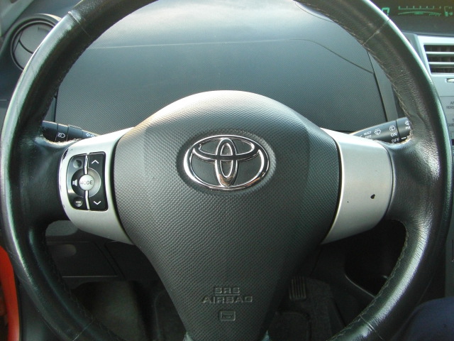 TOYOTA YARIS 1.4 D4D 90CV AUTOMATICO