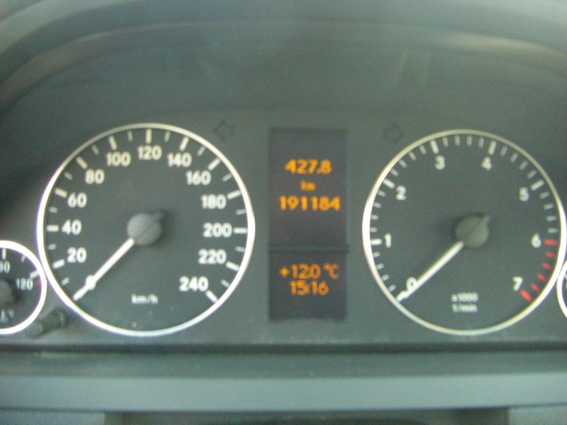 MERCEDES BENZ CLASE A 150 ELEGANCE 1.5 I 95CV